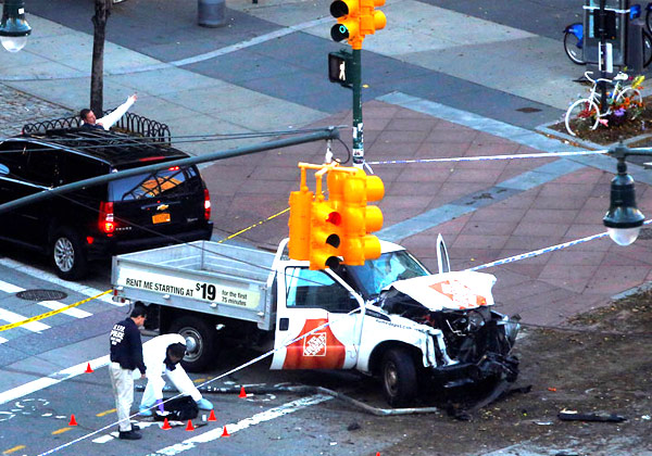 How to deal with car collisions? Anti-terrorism anti-collision artifact: anti-collision lifting column, intelligent anti-terrorism overturning roadblock machine dissatisfied with the battle